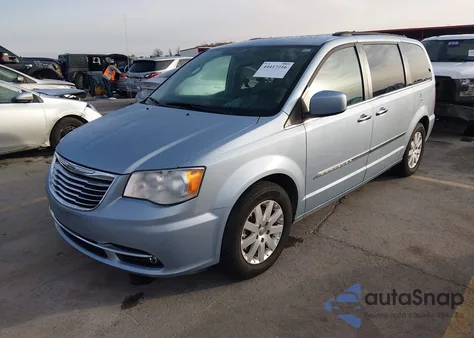 2016 Chrysler Town & Country Touring z USA, uszkodzony, nr VIN 2C4RC1BG5GR260800